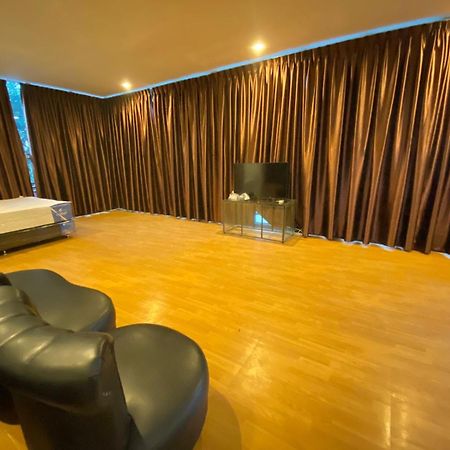 De'Tonga Hotel ميدان المظهر الخارجي الصورة