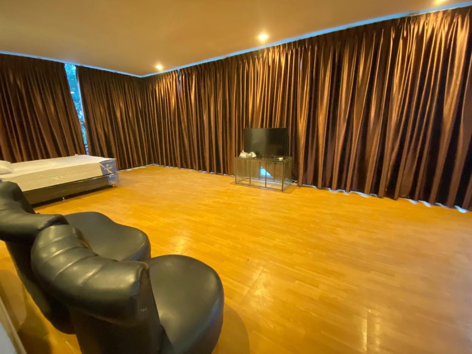 De'Tonga Hotel ميدان المظهر الخارجي الصورة