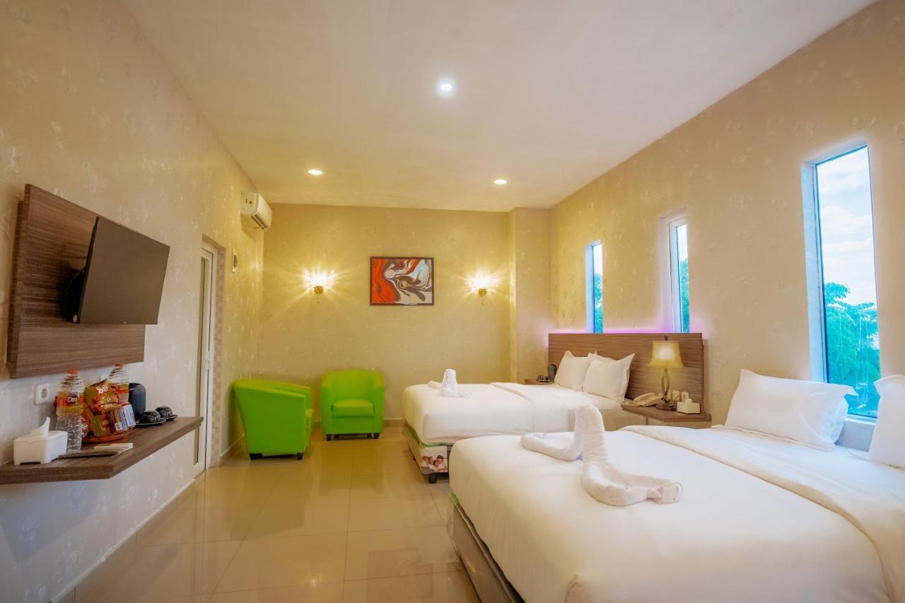 De'Tonga Hotel ميدان المظهر الخارجي الصورة