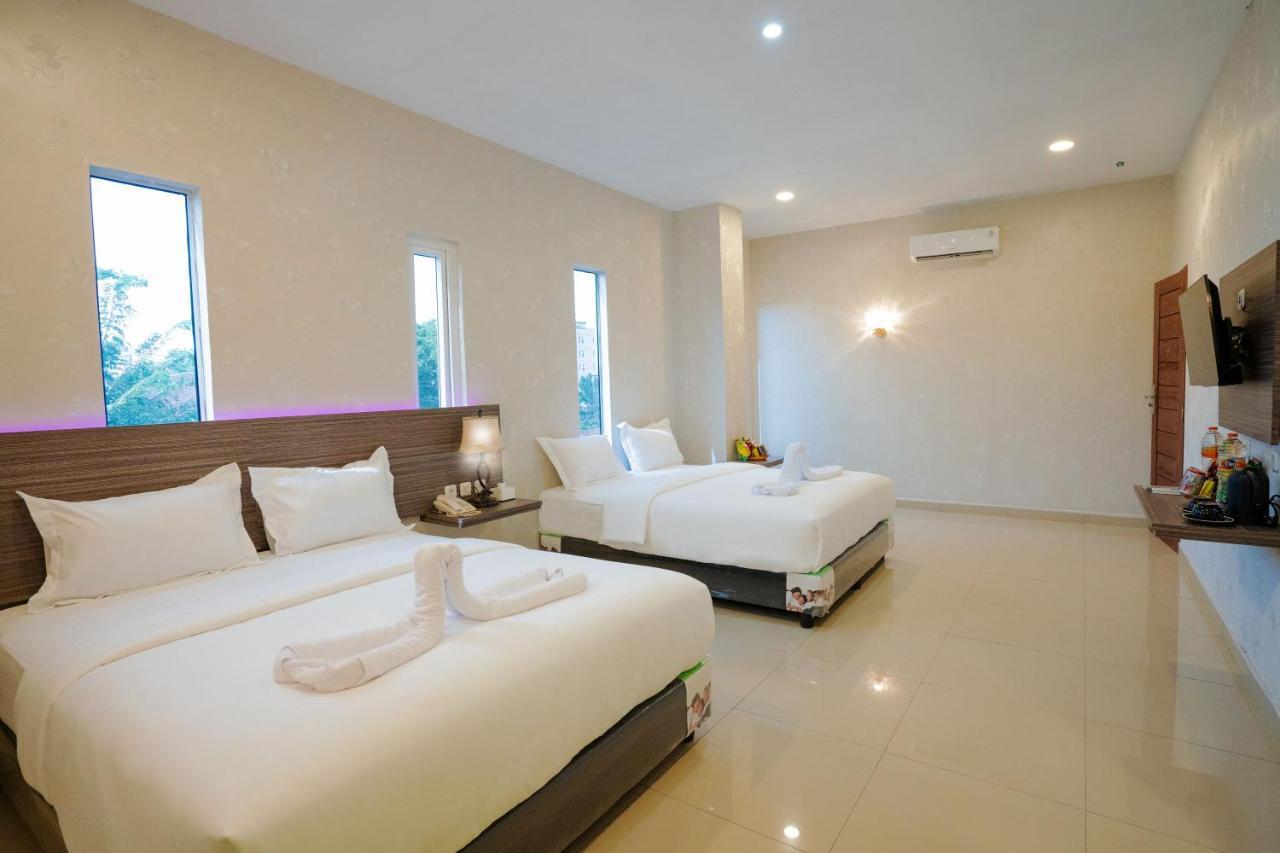 De'Tonga Hotel ميدان المظهر الخارجي الصورة